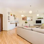 Amber Neptun Park Apartamento