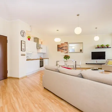 Amber Neptun Park Apartment