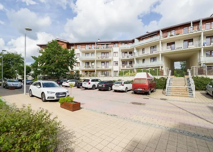 Amber Neptun Park شقة *