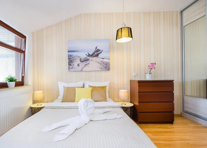 Amber Neptun Park * غدانسك