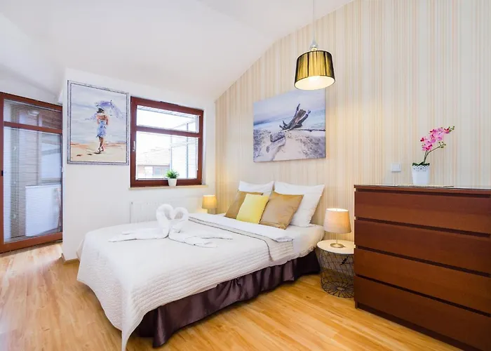 Amber Neptun Park شقة